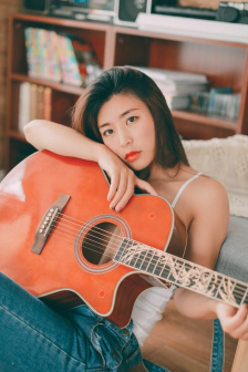 日系女生裸妆图片大全
